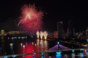 China and Finland Face Off in Spectacular Han River Fireworks Competition - image 8