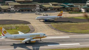 Extreme Aviation: Exploring the World’s Most Challenging Airports for Pilots - image 5