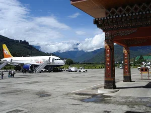 Extreme Aviation: Exploring the World’s Most Challenging Airports for Pilots - image 9