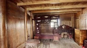 From Run-Down Shack to $120 Million Treasure: The Golden Phoebe Wood Discovery - image 8