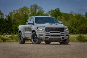 Ram Unveils 777 HP Rumble Bee: The High-Performance Successor to the SRT10 - image 19