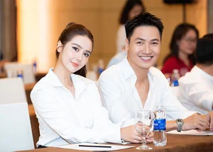 Huyen Lizzie Youthful Beauty: Vietnamese Actress Stuns Fans with Radiant and Ageless Style - image 0