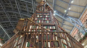 London's St. Pancras International Unveils Stunning 12-Meter Christmas Tree Made from 3,800 Books - image 2