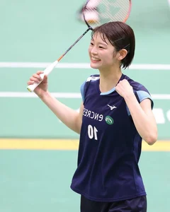 Tomoka Miyazaki: The 19-Year-Old Japanese Badminton Prodigy Captivating Fans - image 7