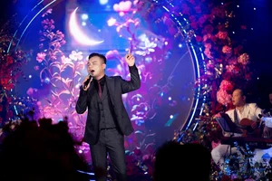 Famous Stars Gather at Businesswoman Bich Nguyet's Royal-Themed Gala - image 11