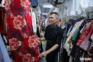Discover Hanoi's Hidden Underground Market: A Unique Cultural Experience for Travelers - image 8