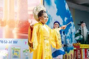 VIDEO: A Creative and Engaging History Lesson at Dinh Tien Hoang Primary School - image 5