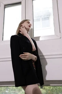 YiTuYu Art Language Vol.9448 Xin Le: Minimalist Portrait Series - image 3