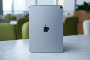 Unboxing the New Apple iPad Air M3: Hands-On Review in Vietnam - image 7