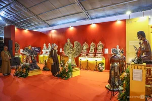 20 National Treasure Buddha Statues Exhibited in Ho Chi Minh City - image 6
