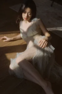 YiTuYu Art Language Vol.10491: A Visual Journey Featuring Model Liu Liu - image 1