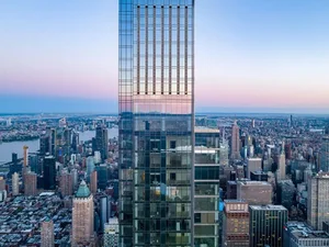 The World's Most Expensive Penthouse Struggles to Sell Despite Massive $250 Million Price Tag - image 9
