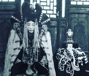 Rare Historical Photographs That Reveal Lesser-Known Hidden Truths - image 9