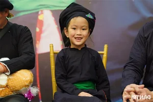 Miss Thanh Thuy’s Emotional Meeting with Nu Village Residents in HCMC - image 13