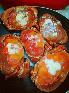 Navigating the Seafood Market: The Popularity of Imported Roe Crabs in Online Retail - image 2