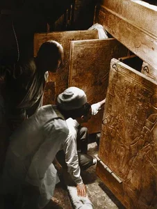 Mystical Egyptian Artifacts Designed to Awaken the Gods in Pharaoh Tombs - image 4