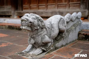 Discover Exquisite Stone Relics and Wooden Statues in a 700-Year-Old Pagoda - image 1
