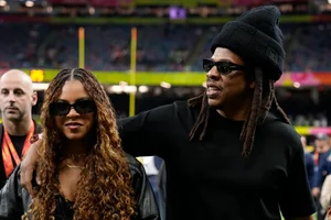Star-Studded Celebrity Sightings at Super Bowl 2025 - image 9