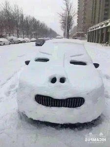 Hilariously Creepy and Unique Snowman Masterpieces That Will Blow Your Mind - image 4