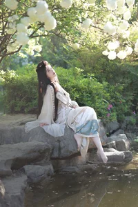 YiTuYu Art Language Vol.5970: The Graceful Artistry of Lan Yin Revealed - image 11