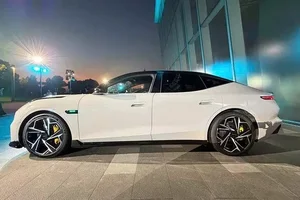 Lynk & Co 10 Official Debut: Breakthrough Ultra-Fast Charging from 0 to 80% in 5.5 Minutes - image 3