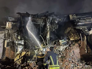 Hanoi Bar Collapse After Devastating Fire Incident - image 10