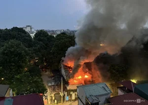 Hanoi Bar Collapse After Devastating Fire Incident - image 3