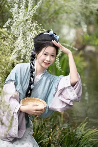 YiTuYu Art Language Vol. 6714: Creative Photography Showcase Featuring Model Cheng Zi Shu - image 12