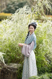 YiTuYu Art Language Vol. 6714: Creative Photography Showcase Featuring Model Cheng Zi Shu - image 32