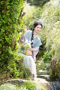 YiTuYu Art Language Vol. 6714: Creative Photography Showcase Featuring Model Cheng Zi Shu - image 30