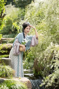 YiTuYu Art Language Vol. 6714: Creative Photography Showcase Featuring Model Cheng Zi Shu - image 33