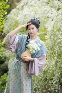 YiTuYu Art Language Vol. 6714: Creative Photography Showcase Featuring Model Cheng Zi Shu - image 21