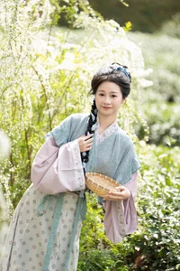 YiTuYu Art Language Vol. 6714: Creative Photography Showcase Featuring Model Cheng Zi Shu - image 24