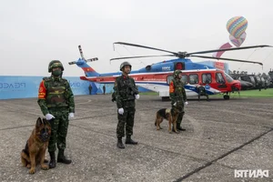 Vietnam’s Modern Arsenal: Exploring the Powerful Domestic Weaponry at the 2024 Defense Exhibition - image 0