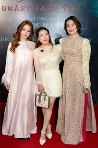 Quang Linh Vlogs and Stars Shine at Thuy Tien's Linh Mieu Movie Premiere - image 2