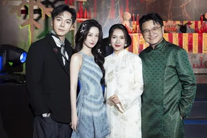 Quang Linh Vlogs and Stars Shine at Thuy Tien's Linh Mieu Movie Premiere - image 7