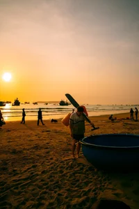 Sunrise at Long Thuy Fish Market: A Scenic Phu Yen Experience - image 11