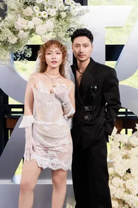 Midu and Husband Join Star-Studded Guest List at Chung Thanh Phong’s Show - image 1
