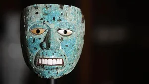 Unlocking the Mysterious Details of a Rare Ancient Aztec Mask - image 4
