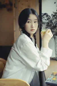 Exploring Modern Elegance in YiTuYu Art Language Vol.5190 Featuring Yuu - image 9