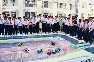 Empowering the Next Generation: 1,600 Students Experience Robotics and AI Art - image 2