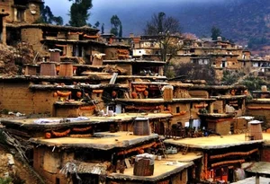 Exploring the Astonishing Ancient Village with Connected Houses in Vietnam - image 6