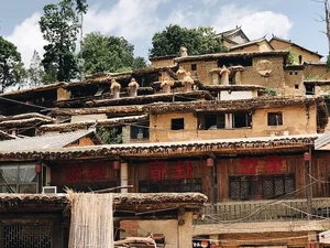 Exploring the Astonishing Ancient Village with Connected Houses in Vietnam - image 3