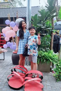 Actor Manh Truong 15-Year-Old Daughter Stunning Teenage Transformation - image 3