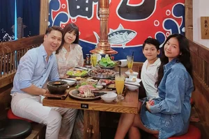 Actor Manh Truong 15-Year-Old Daughter Stunning Teenage Transformation - image 4
