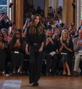 Harper Beckham Shines as David Beckham Misses the Mark at Victoria’s Show - image 8