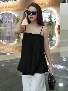 Style Icons: Ho Ngoc Ha’s Flawless Aura and Thu Quynh’s Heartwarming Moments with Her Daughter - image 5