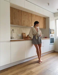20+ Minimalist Handleless Kitchen Designs for Modern Homes - image 7