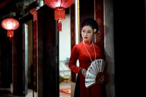 Meet NSND Hoai Thu: The Youngest People’s Artist of Vietnamese Cheo Opera - image 1