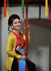 Meet NSND Hoai Thu: The Youngest People’s Artist of Vietnamese Cheo Opera - image 7